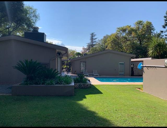 4 BEDROOM HOUSE FOR SALE IN VANDERBIJLPARK SW 5